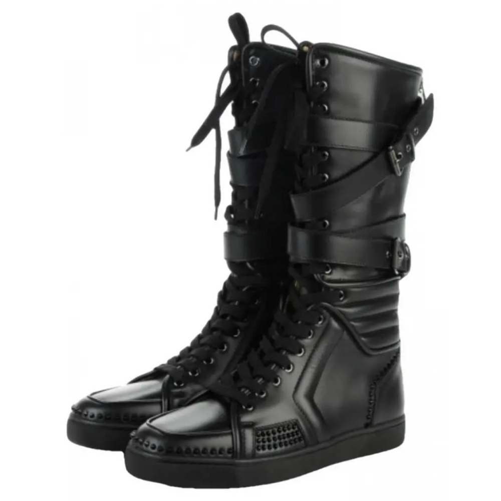 NEW RARE CHRISTIAN LOUBOUTIN 
Calfskin Sporty Dude Mens Flat Boots Black Leather